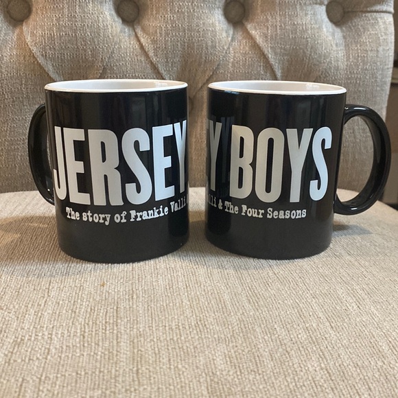 Jersey Boys Frankie Valli Vintage Black & White Coffee Mugs - Set of 2 LIKE NEW - Picture 1 of 13